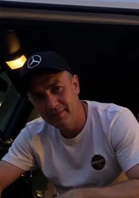 Я Max, 47, из Москвы, ищу знакомство для вирта