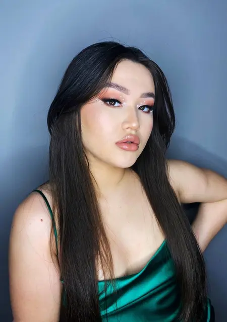 Эльмира из Москвы, ищу на сайте постоянные отношения