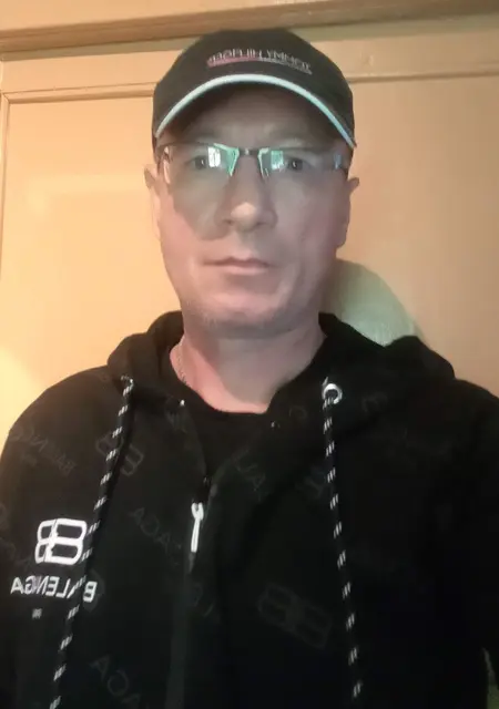 Ирек из Казани, ищу на сайте знакомства без обязательств