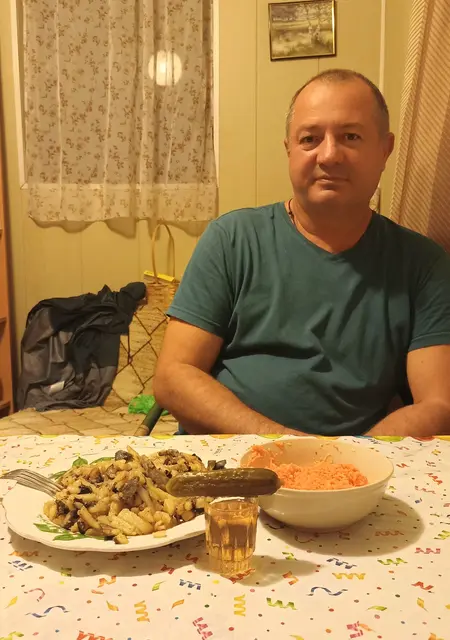 Андрей из Самары, мне 54, познакомлюсь для приятного времяпровождения