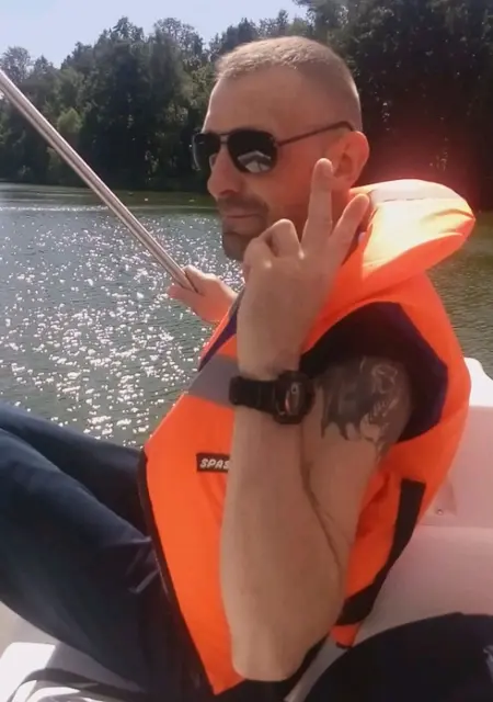 Евгений из Подольска, мне 49, познакомлюсь на одну ночь