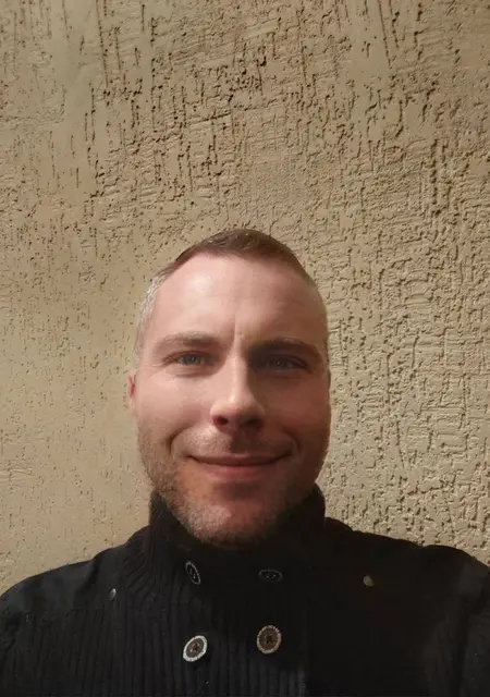 Я Сергей, 44, из Николаева, ищу знакомство для приятного времяпровождения