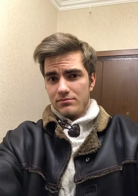 Я Александр, 25, знакомлюсь на одну ночь в Химках