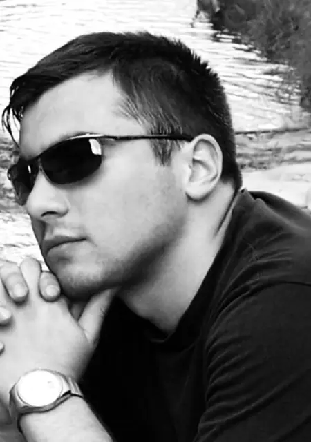 Алекс з Черкас, шукаю на сайті приємне проведення часу