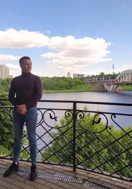 Я Артур, 30, из Брянска, ищу знакомства на одну ночь